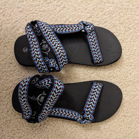 Sandals - Picture 2 of 2